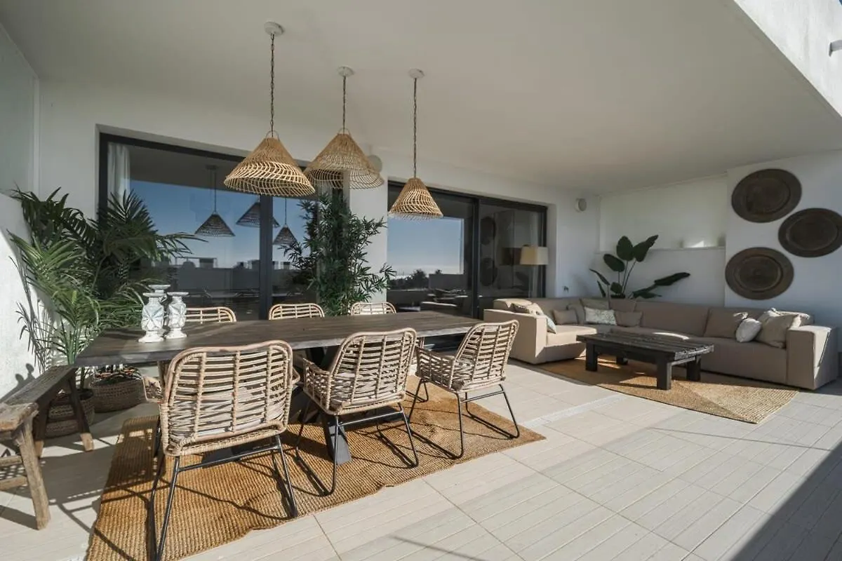 Las Olas Luxurious Retreat Estepona location